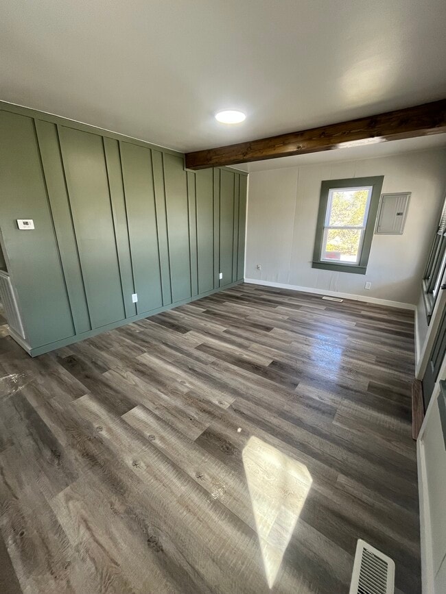 Building Photo - 2045 Dave Buck Rd