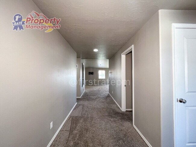 Foto del edificio - 3918 Hickory Smoke St