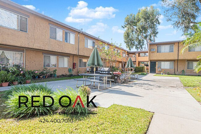 Foto del edificio - 17341 Hurley St