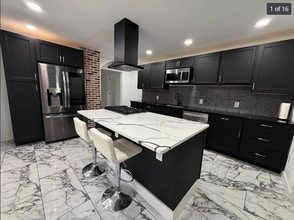 Building Photo - 94 Walnut St