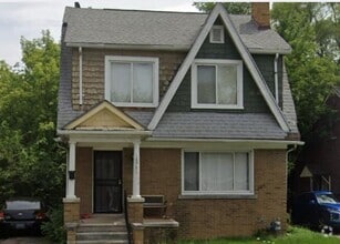 Building Photo - 15740 Stout St