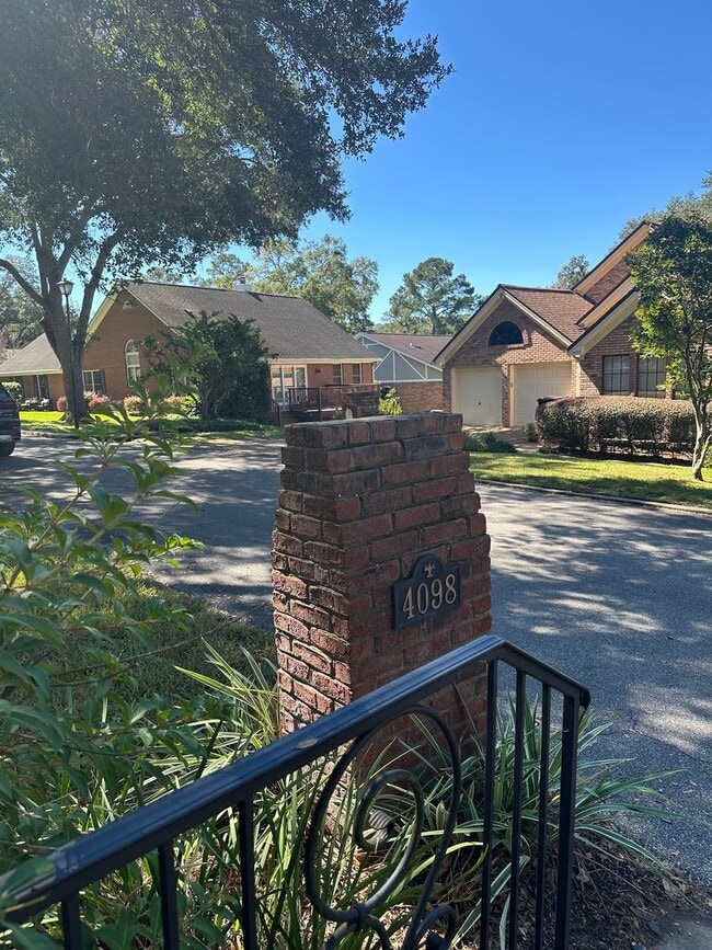 Building Photo - Killearn Pebble Creek HOA Community 2/2 Single family home Available NOW