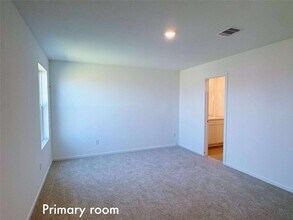 Building Photo - 2519 American Ruby Dr