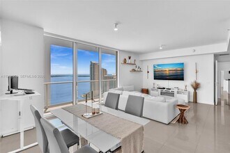 Building Photo - 300 S Biscayne Blvd