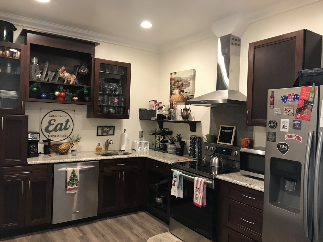 120 S Broad St Unit 1 Kennett Square Pa 19348 Apartment For