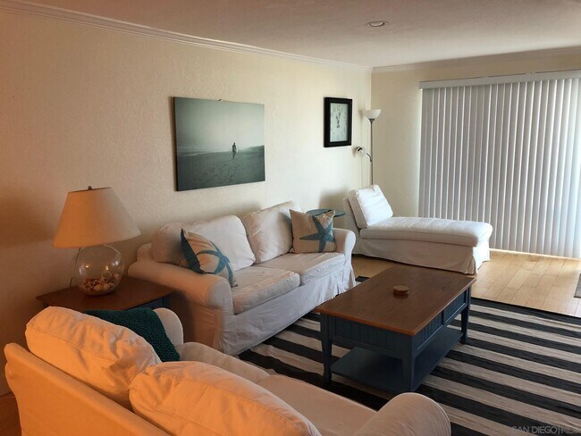 Foto del edificio - 1230 Seacoast Dr