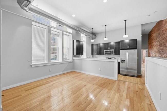 1942 - 1942 Apartment