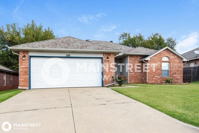 Building Photo - 509 NW 174th St