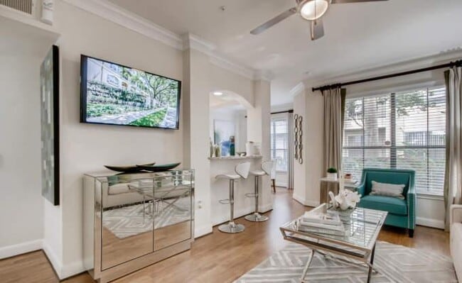 Building Photo - 1 bedroom in Houston TX 77005