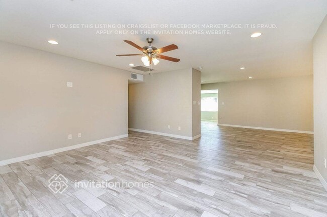 Building Photo - 7327 E Palm Ln