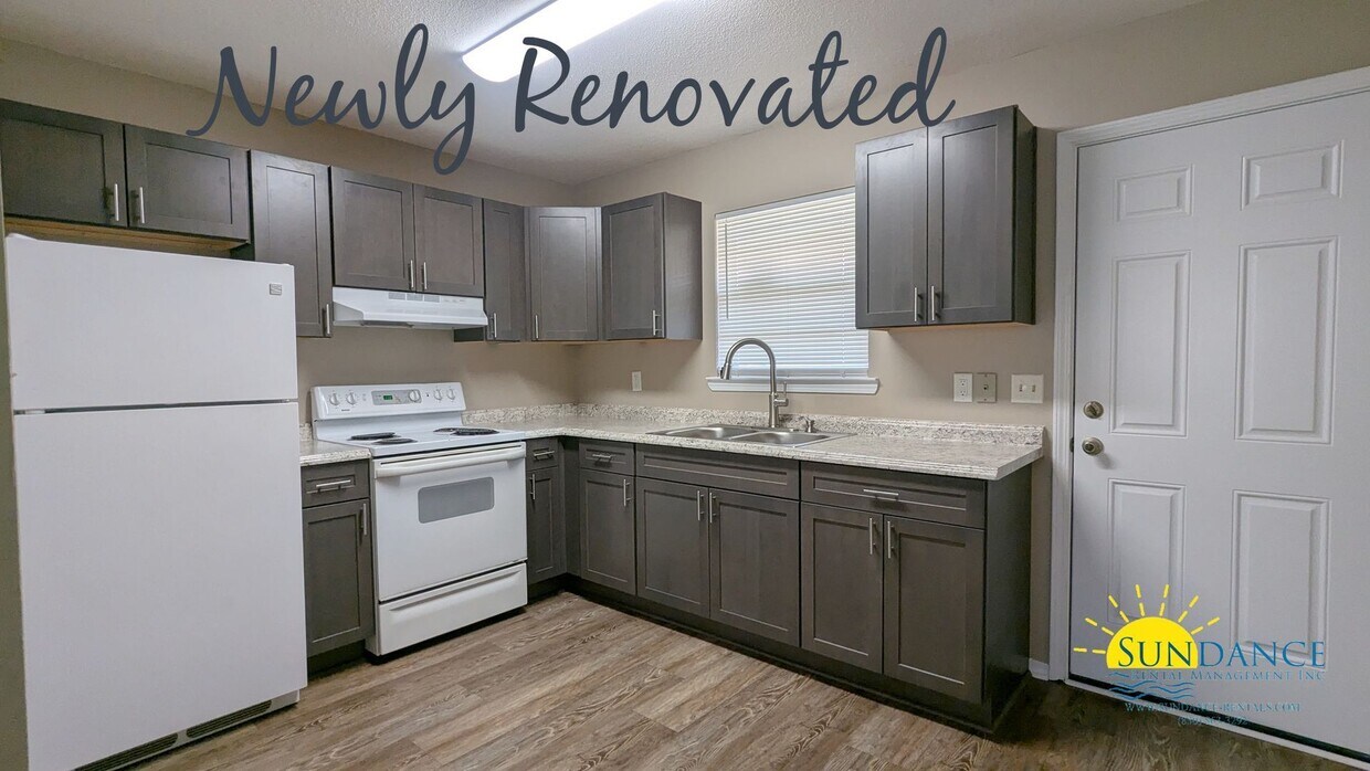Primary Photo - Cozy NEWLY RENOVATED 2 Bedroom Apartment