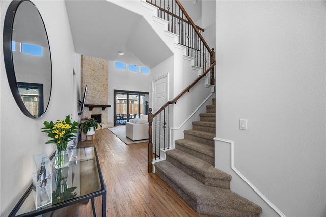 Foto del edificio - 16921 Eastbrook Dr