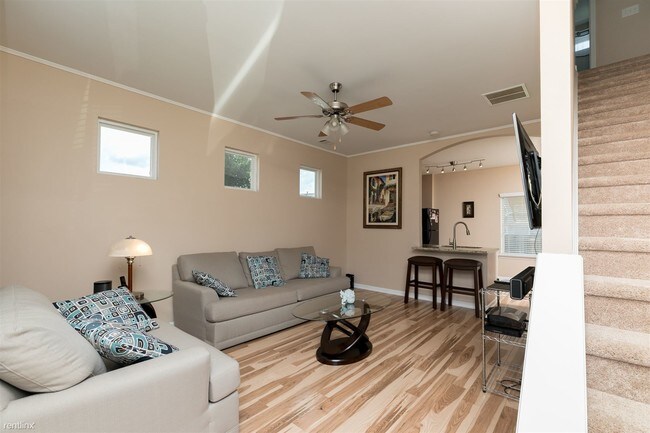 Foto del edificio - 51 Hillcrest Cir