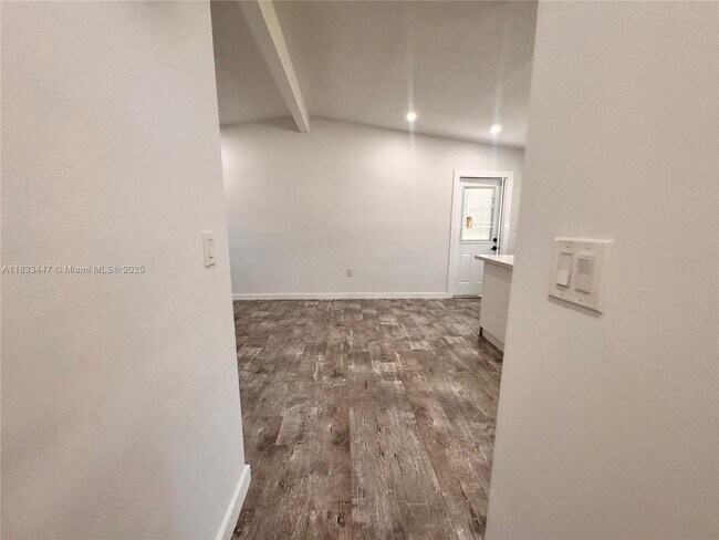 Foto del edificio - 3501 SW 41st St