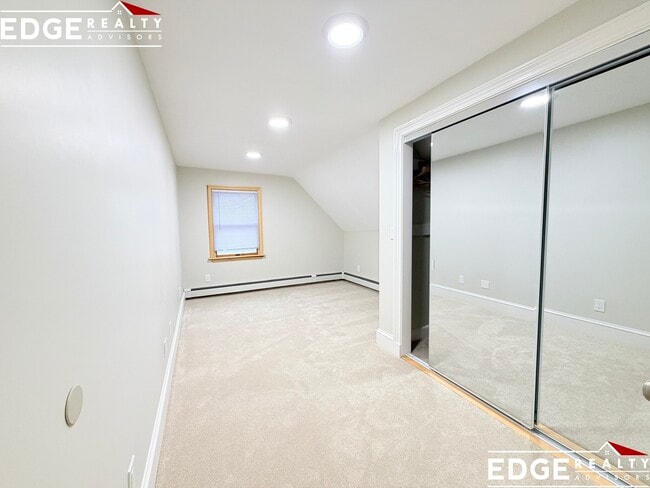 Building Photo - 46 Shannon St