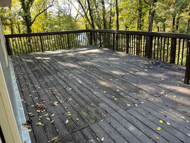 Foto del edificio - For Rent – Spacious 4-Bedroom Home in Knoxville