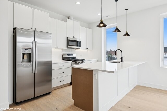 Foto del edificio - 3219 N Elston Ave