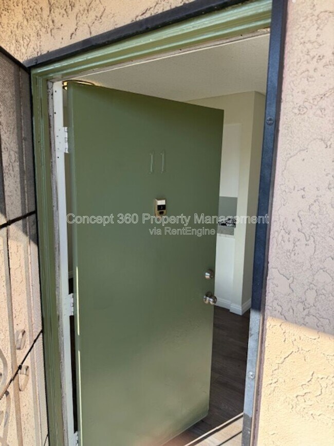 Foto del edificio - 9421 Cedar St