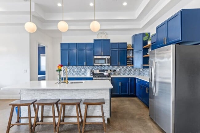 Building Photo - The Desert Jewel