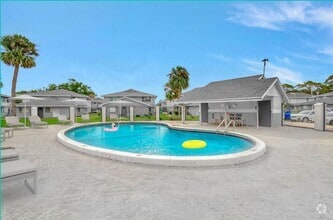 Building Photo - 812 Tiffany Dr W