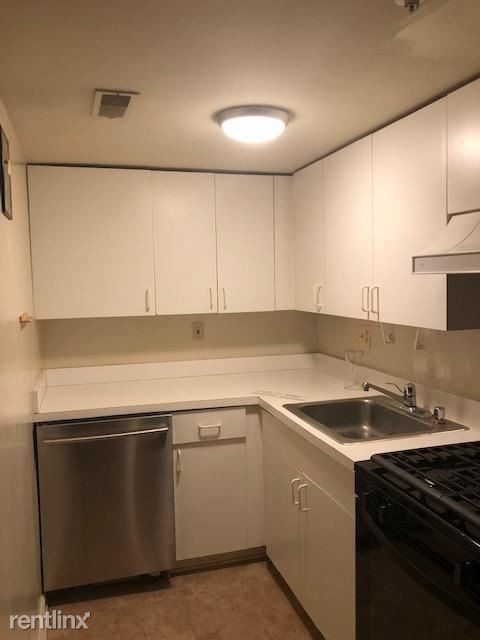 Foto principal - 1402 E Baltimore St