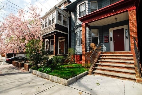 Primary Photo - 54 Highwood Terrace