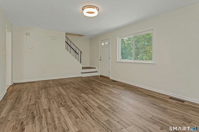 Building Photo - 27 Bouton St E