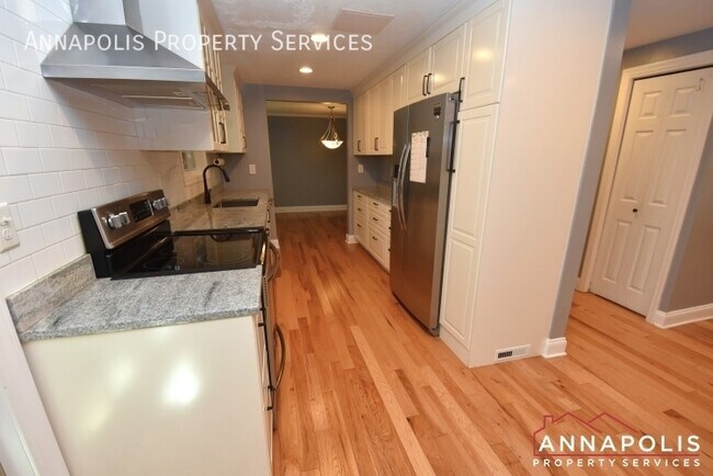 Building Photo - 1492 Amberwood Dr