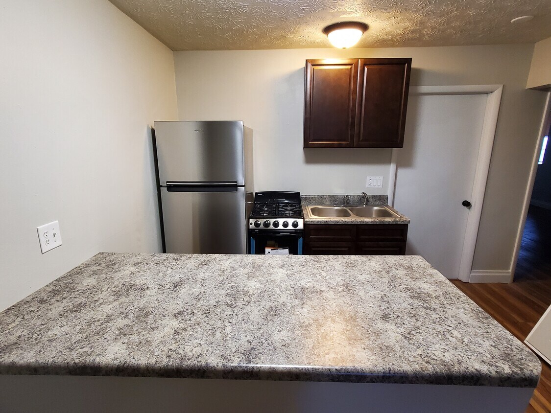 Kitchen - 624 14th St