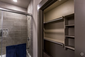 Building Photo - Bowman Pointe