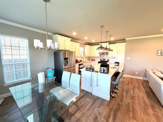 Foto del edificio - 402 Coyote Creek Dr