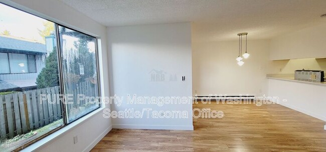 Foto del edificio - 4002 S 158th St