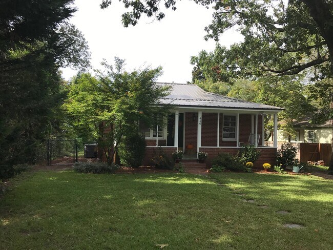 Foto del edificio - 440 N Ashe St