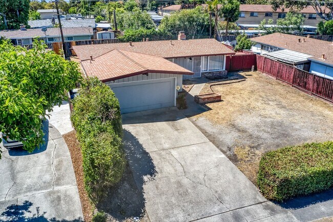 Building Photo - 3 br, 2 bath House - 1286 Tucson Avenue