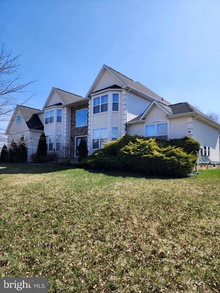 Primary Photo - 2020 Paddock Ln