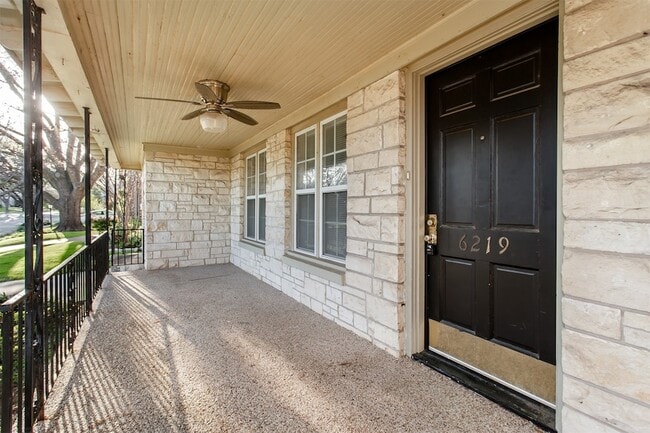 Building Photo - 6219 Penrose Ave