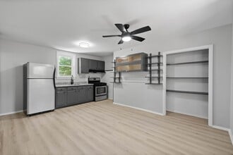 Building Photo - 1205 State Ave