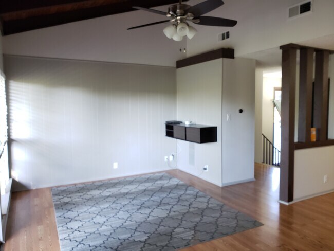 Building Photo - 2205 Trailside Dr