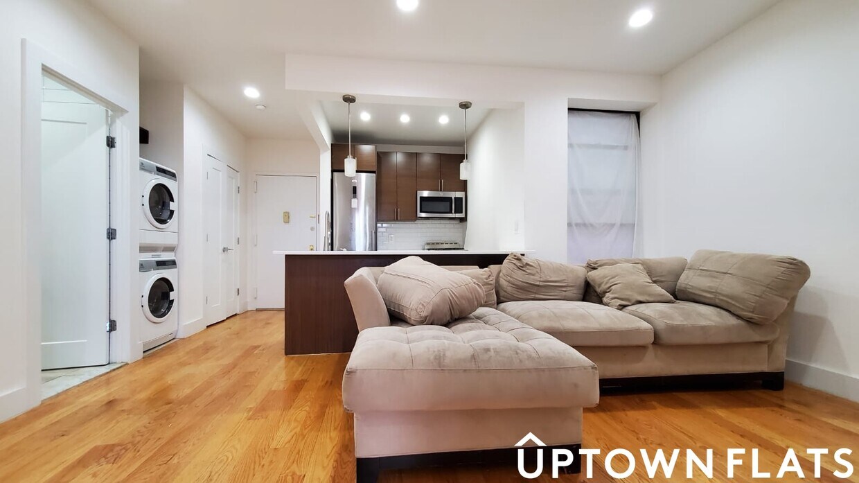 Primary Photo - 539 Lenox Ave