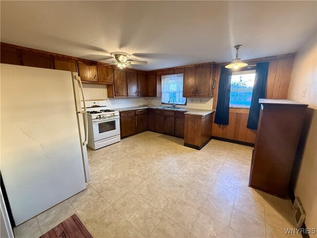 Foto del edificio - 91 Bloomfield Ave