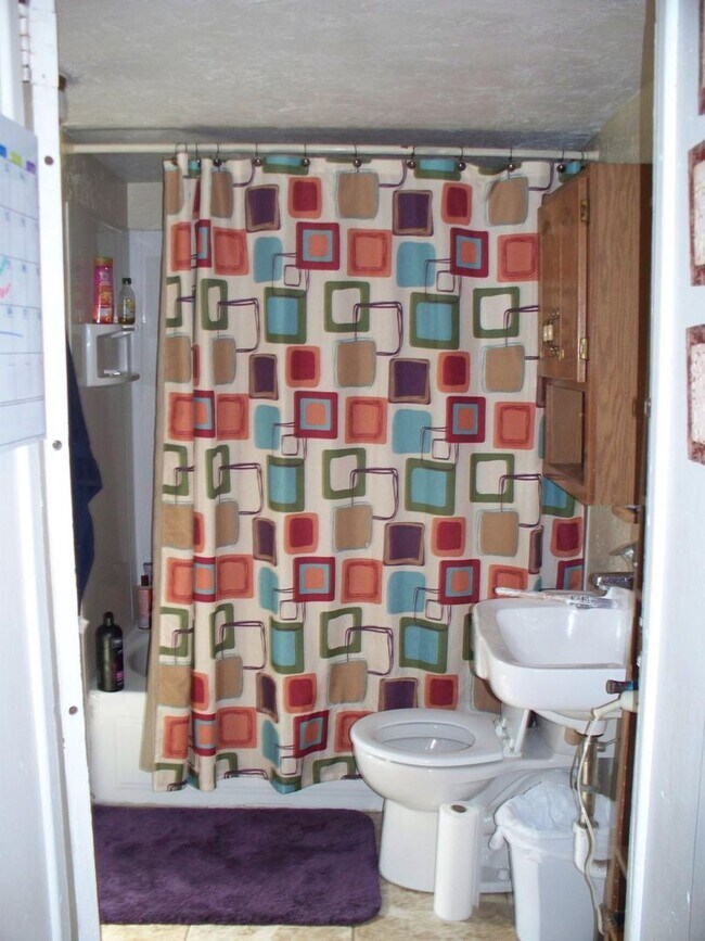 Foto del edificio - Charming 1 Bed / 1 Bath Apartment Near Dow...