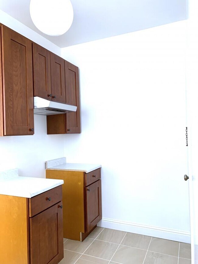 Foto del edificio - 1 bedroom in San Francisco CA 94117