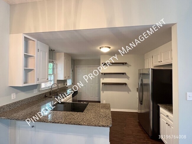 Foto del edificio - 6520 Westborough Dr