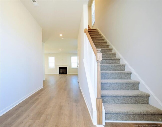 Foto del edificio - 331 Brentmoor Dr