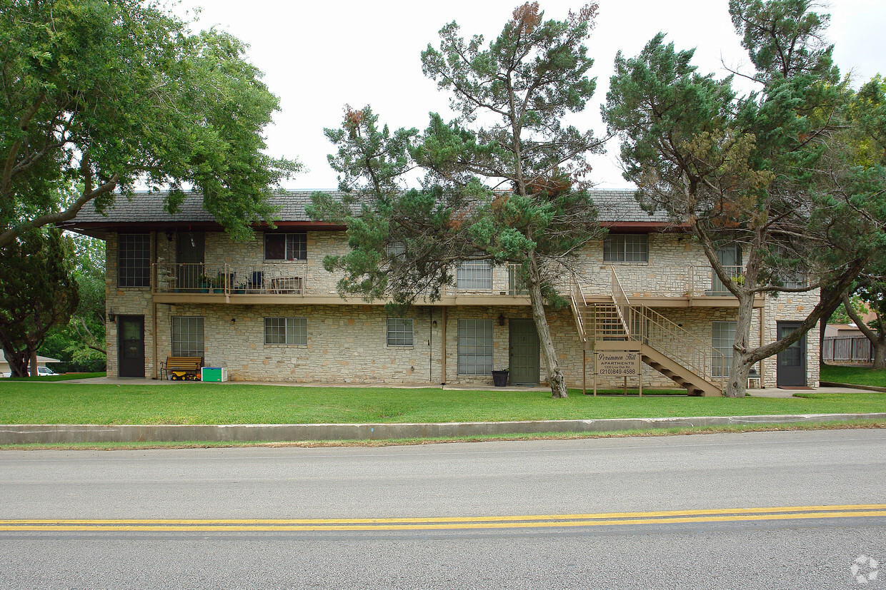 Primary Photo - Persimmon Hill Apartments