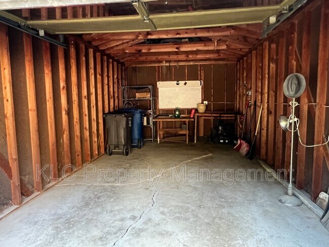 Foto del edificio - 2826 67th St