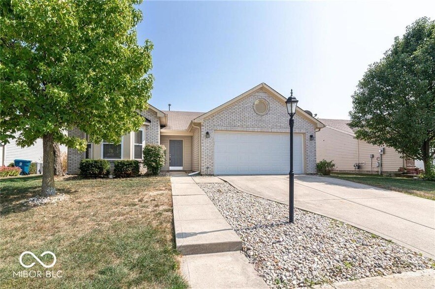 Primary Photo - 11817 Shady Meadow Place Unit P