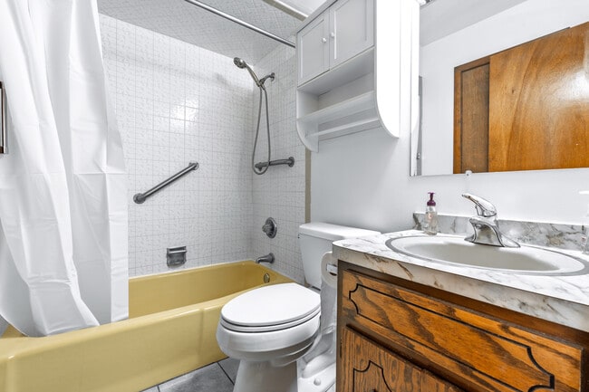 Foto del edificio - 4613 Grove Ave