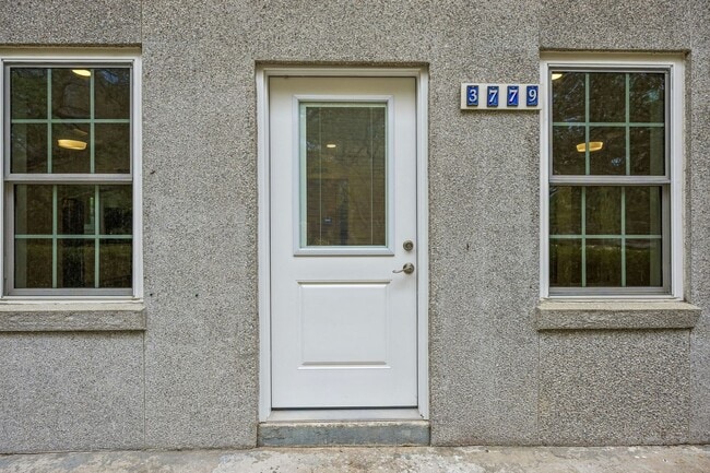 Building Photo - 3779 1st Ave