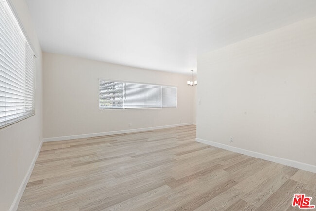 Building Photo - 1433 Brockton Ave
